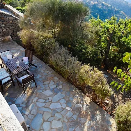 Holiday home Family House With A Swimming Pool 5 Minutes From Ioulida