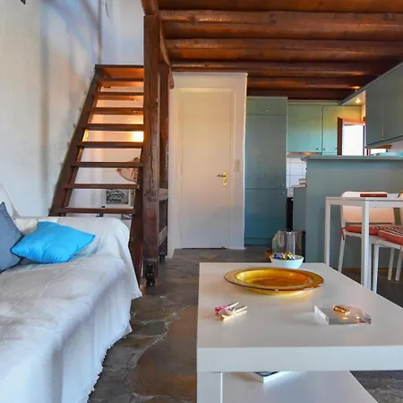 Family House With A Swimming Pool 5 Minutes From Ioulida