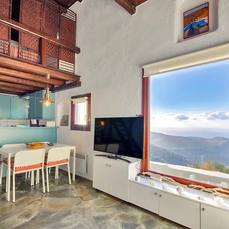 Family House With A Swimming Pool 5 Minutes From Ioulida 펜션 *