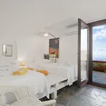 Family House With A Swimming Pool 5 Minutes From Ioulida Сasa de vacaciones