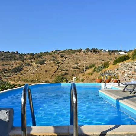 Family House With A Swimming Pool 5 Minutes From Ioulida Ioulis