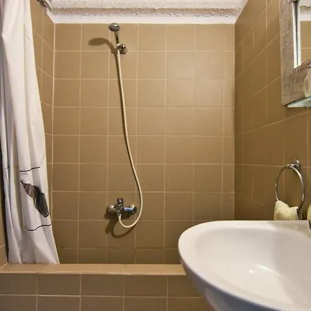 بيت للعطل Family House With A Swimming Pool 5 Minutes From Ioulida *