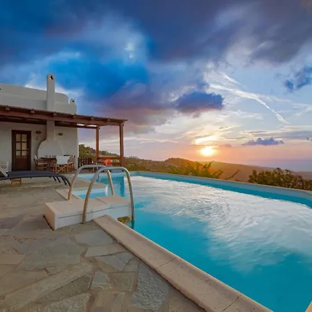 Family House With A Swimming Pool 5 Minutes From Ioulida Ioulis