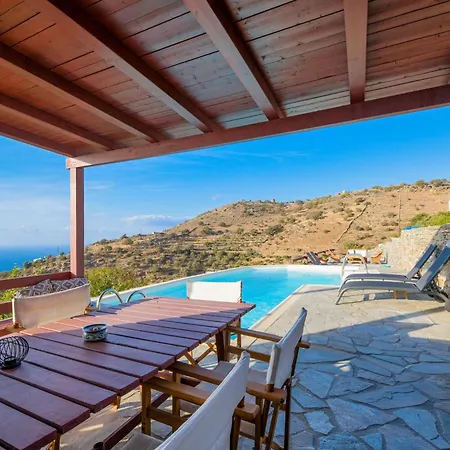 Casa vacanze Family House With A Swimming Pool 5 Minutes From Ioulida *