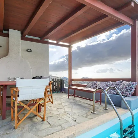 Family House With A Swimming Pool 5 Minutes From Ioulida *
