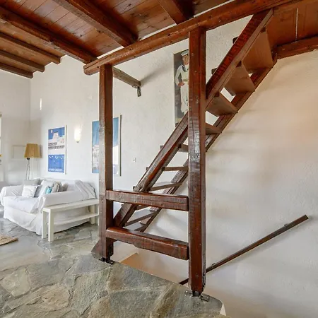 Family House With A Swimming Pool 5 Minutes From Ioulida *